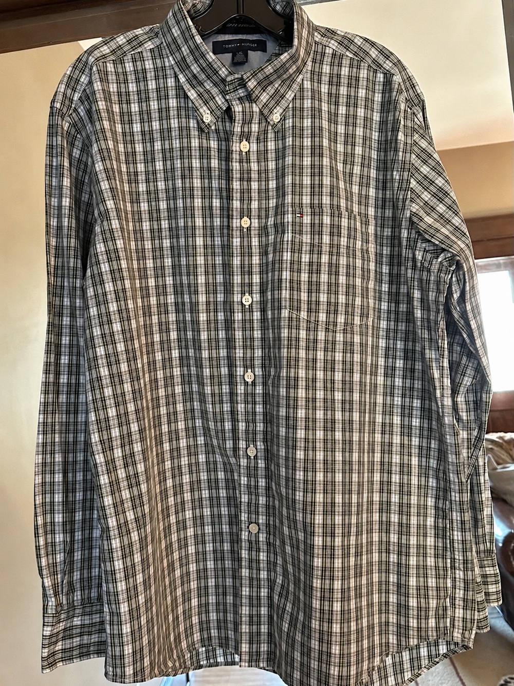 Tommy Hilfiger Men's Plaid Button-Down Shirt — Green & White